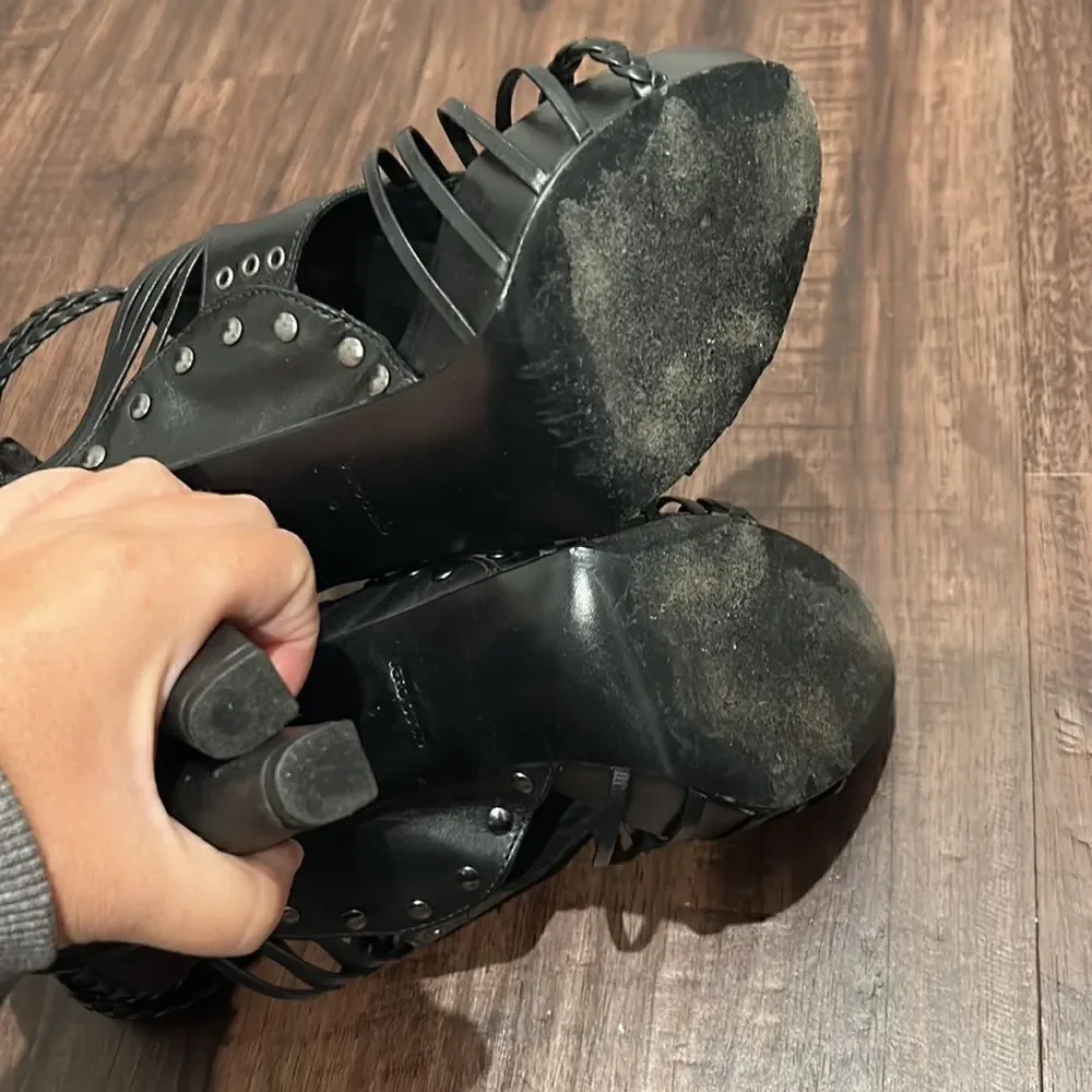 Pour La Victoire Black Leather Platform High Heels, Size 9